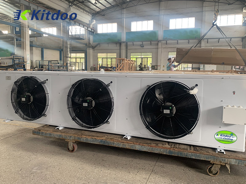 Which type of evaporator is used in cold storage